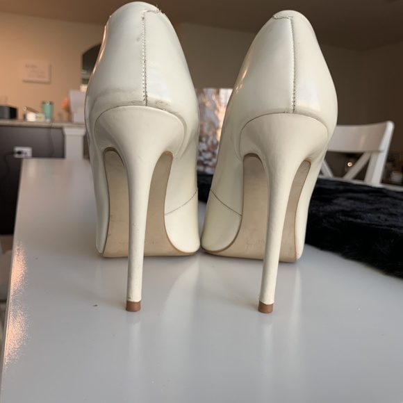 *SOLD*Off-White Proto Heel - Picture 5 of 6